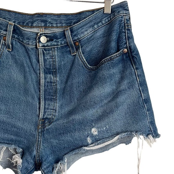 Levi's 501 Denim Cutoff Shorts Vintage with Button Fly Size 33 - Picture 4 of 14